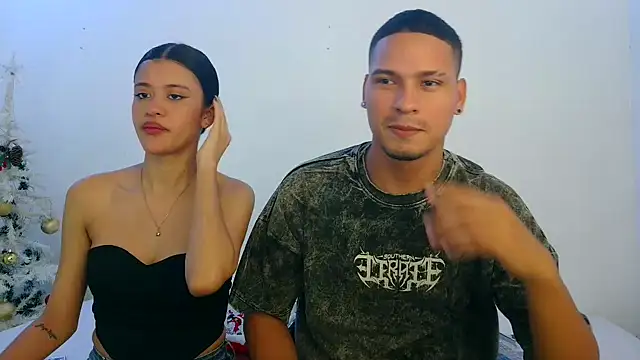 Sexy777Couple online show from 01/06/26, 02:15