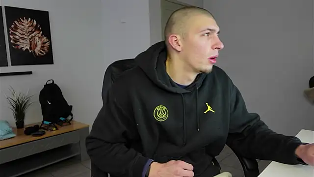 Ryan Dozer online show from 02/08/26, 07:23