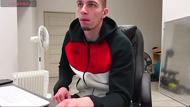 Ryan Dozer online show from 03/29/26, 06:02