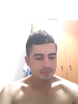 Snapshot of Andr3s69xxx chatting on 09/11/25, 05:57 Andr3s69xxx online show from 09/11/25, 05:57