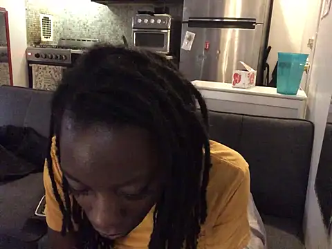 Snapshot of littyleesh1 chatting on 07/19/26, 11:52 littyleesh1 online show from 07/19/26, 11:52