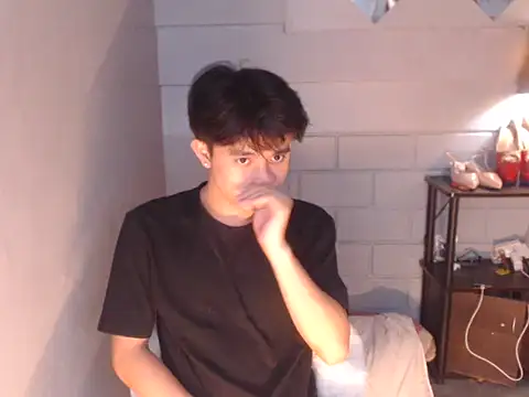 NautyBoyBrazeen 143 online show from 03/25/26, 12:33