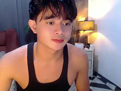 Snapshot of NautyBoyBrazeen_143 chatting on 06/18/26, 12:53 NautyBoyBrazeen 143 online show from 06/18/26, 12:53