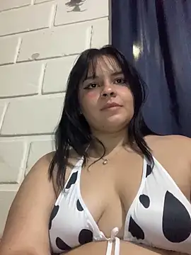 Snapshot of SweetKimi_ chatting on 10/02/25, 02:51 SweetKimi online show from 10/02/25, 02:51