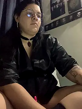 Snapshot of SweetKimi_ chatting on 11/02/25, 11:18 SweetKimi online show from 11/02/25, 11:18