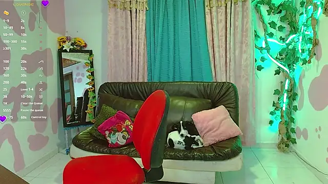 Snapshot of koko_dam chatting on 09/20/25, 03:40 koko dam online show from 09/20/25, 03:40