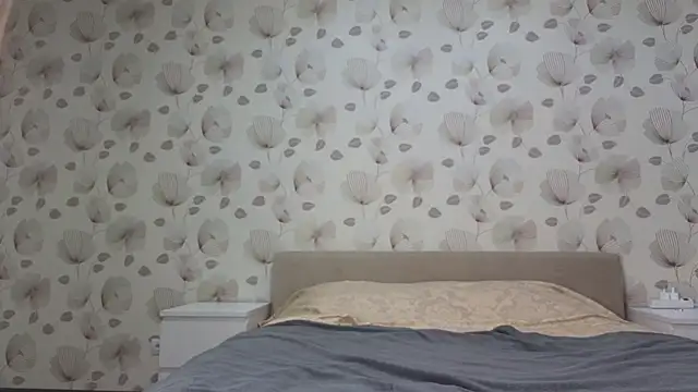Snapshot of Annabel_theMoon chatting on 10/06/25, 02:31 Annabel theMoon online show from 10/06/25, 02:31