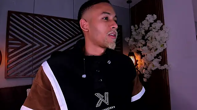 B Wild online show from 11/12/25, 03:07