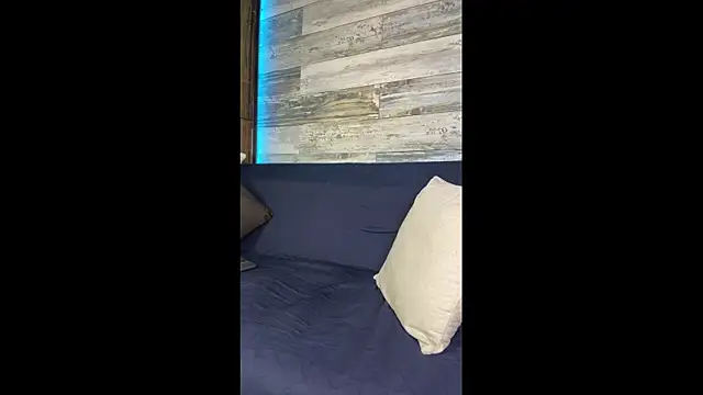 B Wild online show from 05/01/26, 04:06