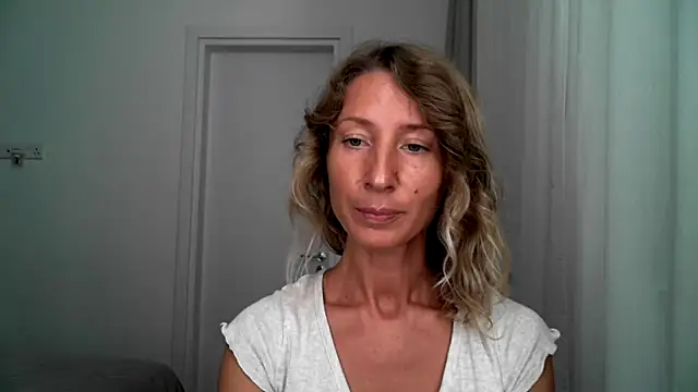 Paevoa online show from 09/17/25, 08:27