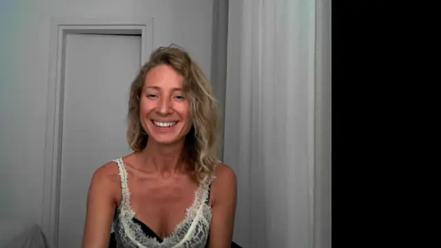 Paevoa online show from 09/26/25, 08:13