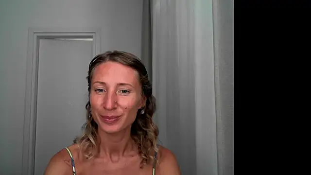 Paevoa online show from 09/27/25, 02:44