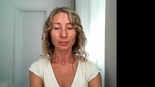 Paevoa online show from 10/21/25, 09:54