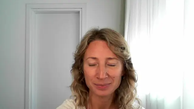 Paevoa online show from 11/14/25, 09:52