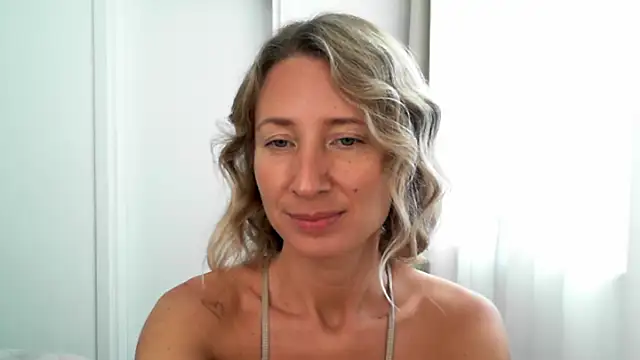 Paevoa online show from 11/26/25, 09:54