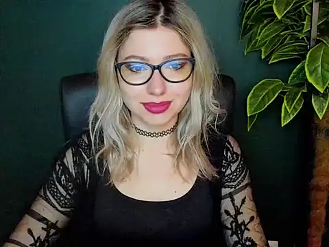 loveHeidi online show from 12/02/25, 05:35