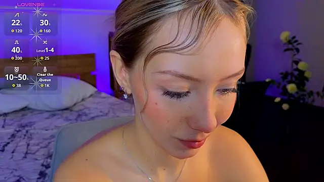 LumMina online show from 04/14/26, 02:28