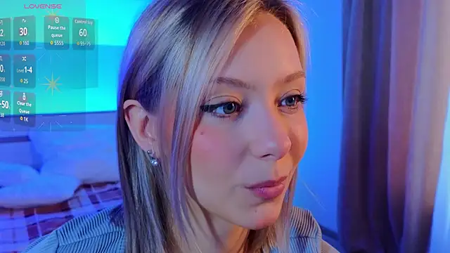 LumMina online show from 04/26/26, 03:15