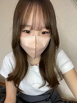 Snapshot of maika_3 chatting on 09/14/25, 02:11 maika 3 online show from 09/14/25, 02:11