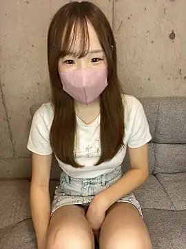 Snapshot of maika_3 chatting on 09/29/25, 09:08 maika 3 online show from 09/29/25, 09:08