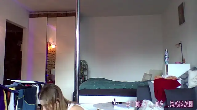 Snapshot of story_of_sarah chatting on 01/15/26, 02:21 story of sarah online show from 01/15/26, 02:21