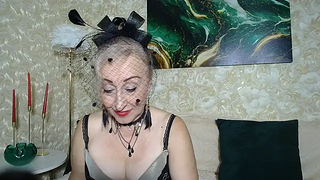  Sara  Smith  online show from 09/13/25, 10:37