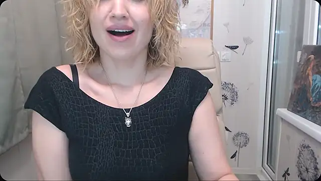 Snapshot of KatrinAlluring chatting on 11/24/25, 04:45 KatrinAlluring online show from 11/24/25, 04:45