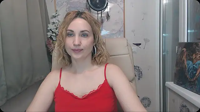 Snapshot of KatrinAlluring chatting on 12/18/25, 04:40 KatrinAlluring online show from 12/18/25, 04:40