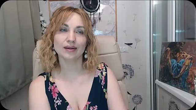 Snapshot of KatrinAlluring chatting on 03/26/26, 04:40 KatrinAlluring online show from 03/26/26, 04:40