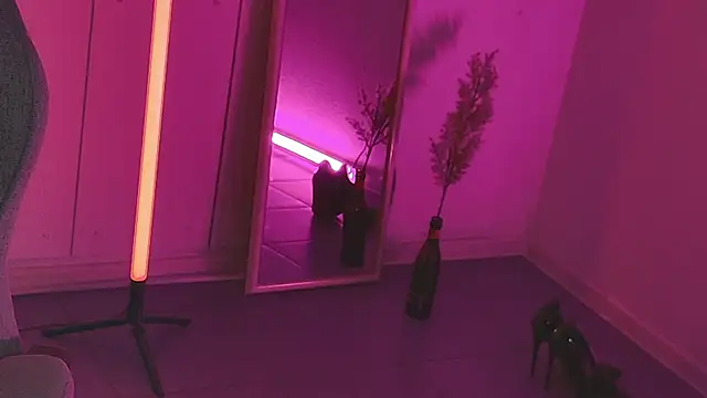 Yoka paradoXXX online show from 12/23/25, 05:05