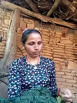 Snapshot of KIRTI12_HOT chatting on 09/23/25, 08:06 KIRTI12 HOT online show from 09/23/25, 08:06