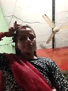 Snapshot of KIRTI12_HOT chatting on 09/28/25, 03:50 KIRTI12 HOT online show from 09/28/25, 03:50