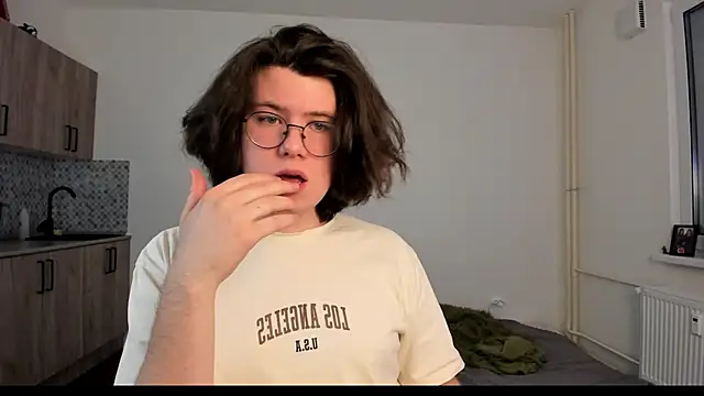 Derek Shameless online show from 02/11/26, 03:06