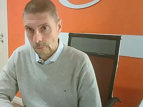 max79ve31 online show from 10/08/25, 11:52