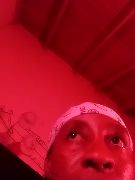 Snapshot of Irresistiblediva chatting on 09/19/25, 03:19 Irresistiblediva online show from 09/19/25, 03:19