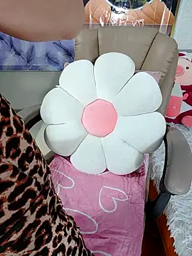 LadyMaiMai online show from 02/14/26, 08:16