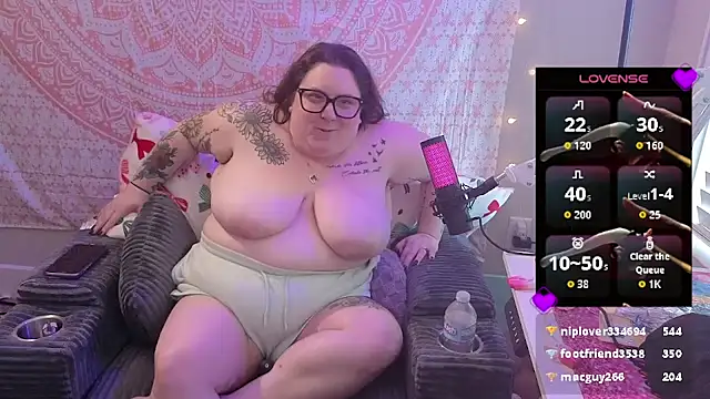 brookenicole3003 online show from 05/09/26, 04:45