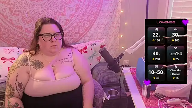 brookenicole3003 online show from 05/11/26, 08:39