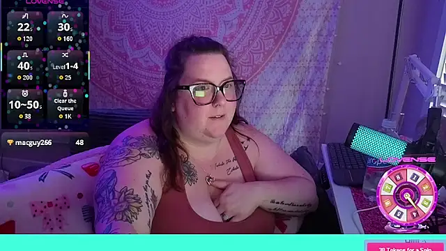 brookenicole3003 online show from 05/14/26, 12:56