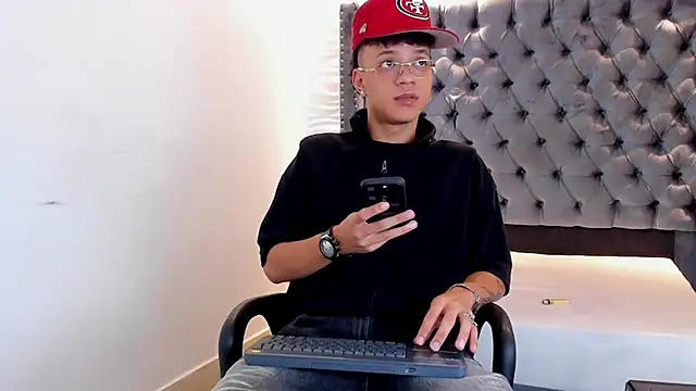 MARSHALL SPENCER online show from 04/07/26, 01:00