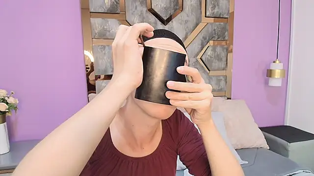 Electra Gosselin online show from 09/11/25, 07:47