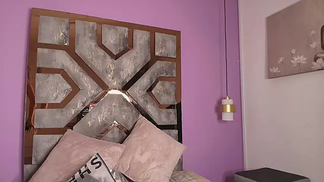 Electra Gosselin online show from 10/07/25, 12:13