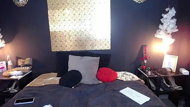 kinky momm online show from 04/06/26, 05:14