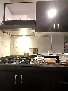 Shantey Laurent online show from 10/31/25, 10:49