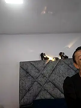 Shantey Laurent online show from 11/27/25, 12:07