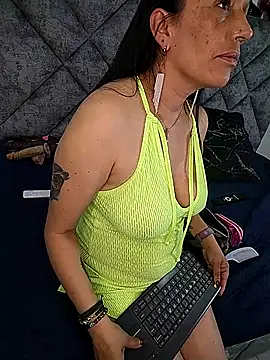 Shantey Laurent online show from 02/12/26, 02:45