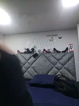 Shantey Laurent online show from 06/06/26, 11:59