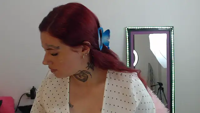 Maddy Vicius19 online show from 09/24/25, 08:01