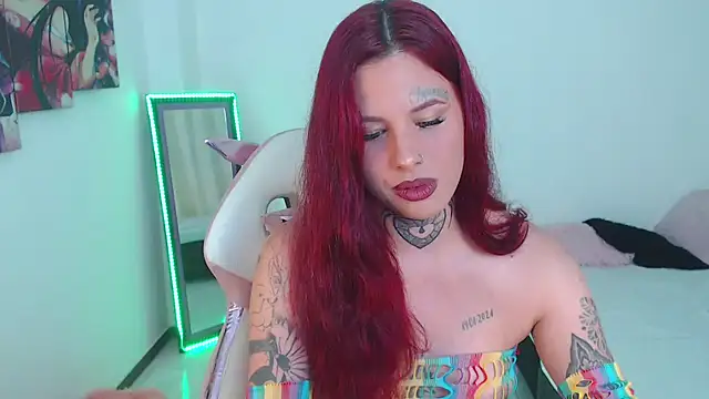 Maddy Vicius19 online show from 10/10/25, 02:21