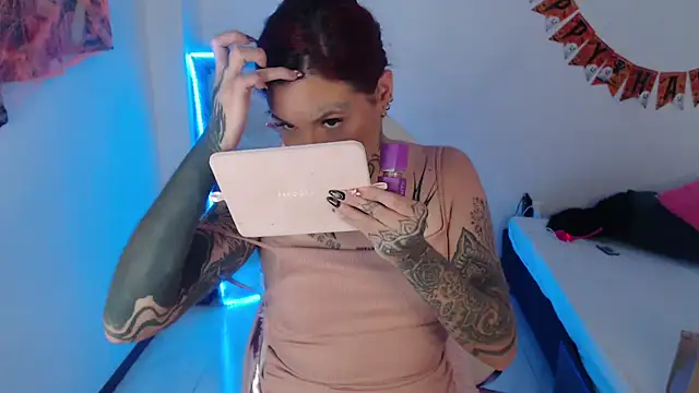 Maddy Vicius19 online show from 10/24/25, 09:00